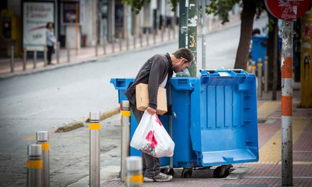 Πρόταση ΣΟΚ από ΟΟΣΑ! Μειώστε το αφορολόγητο κάτω από 10.000 ευρώ-Μην αυξήστε τους μισθούς